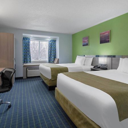Microtel Inn By Wyndham Lake Norman Cornelius Exteriör bild