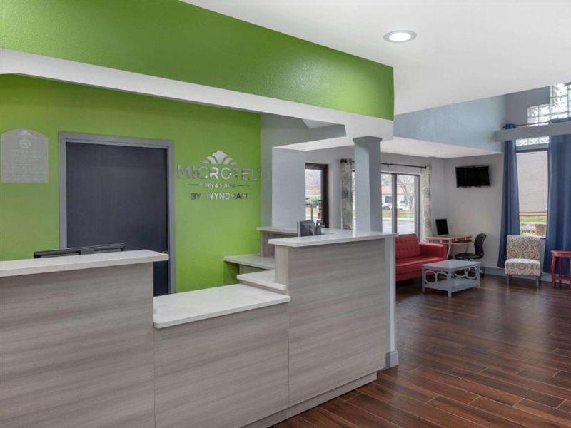 Microtel Inn By Wyndham Lake Norman Cornelius Exteriör bild