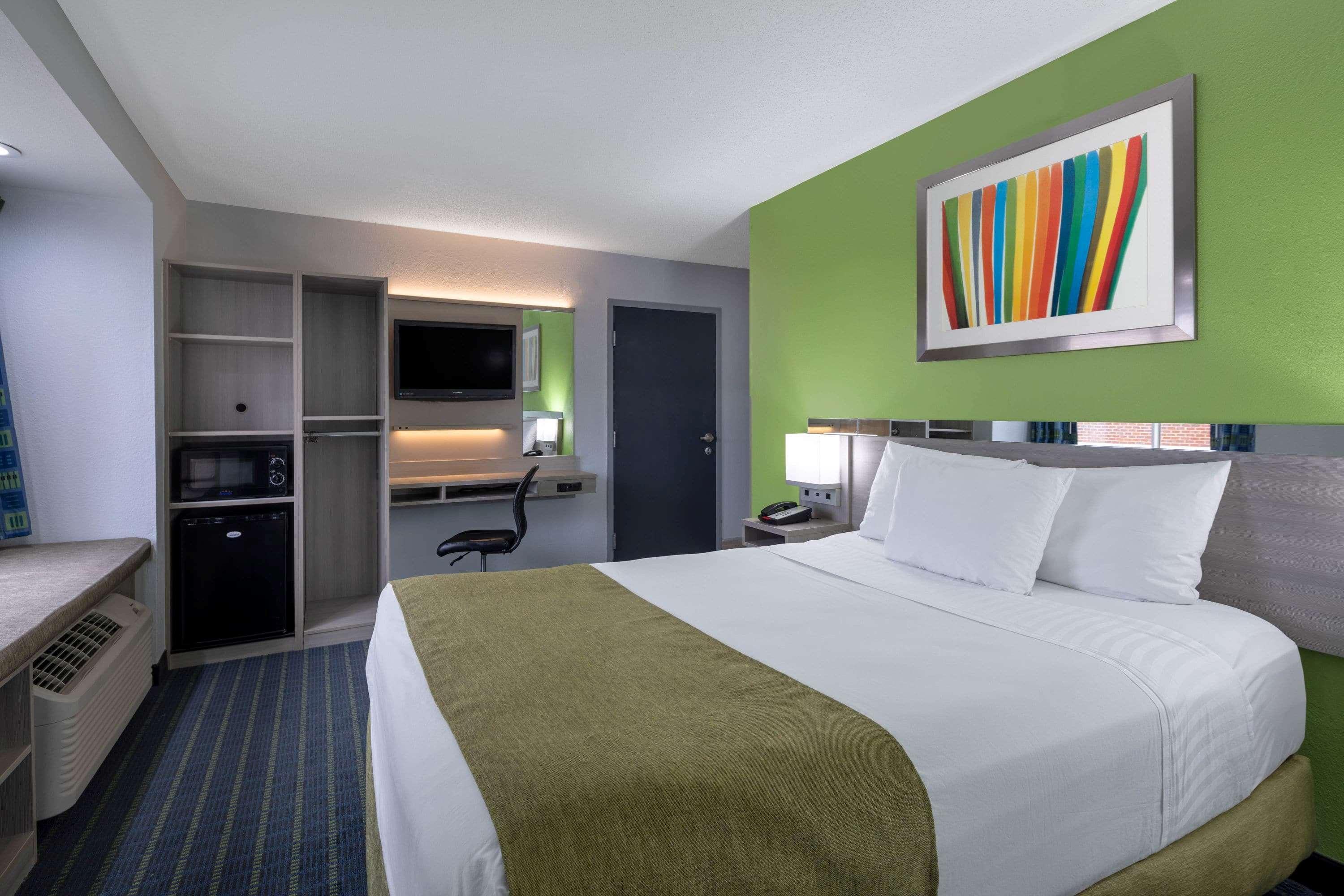 Microtel Inn By Wyndham Lake Norman Cornelius Exteriör bild