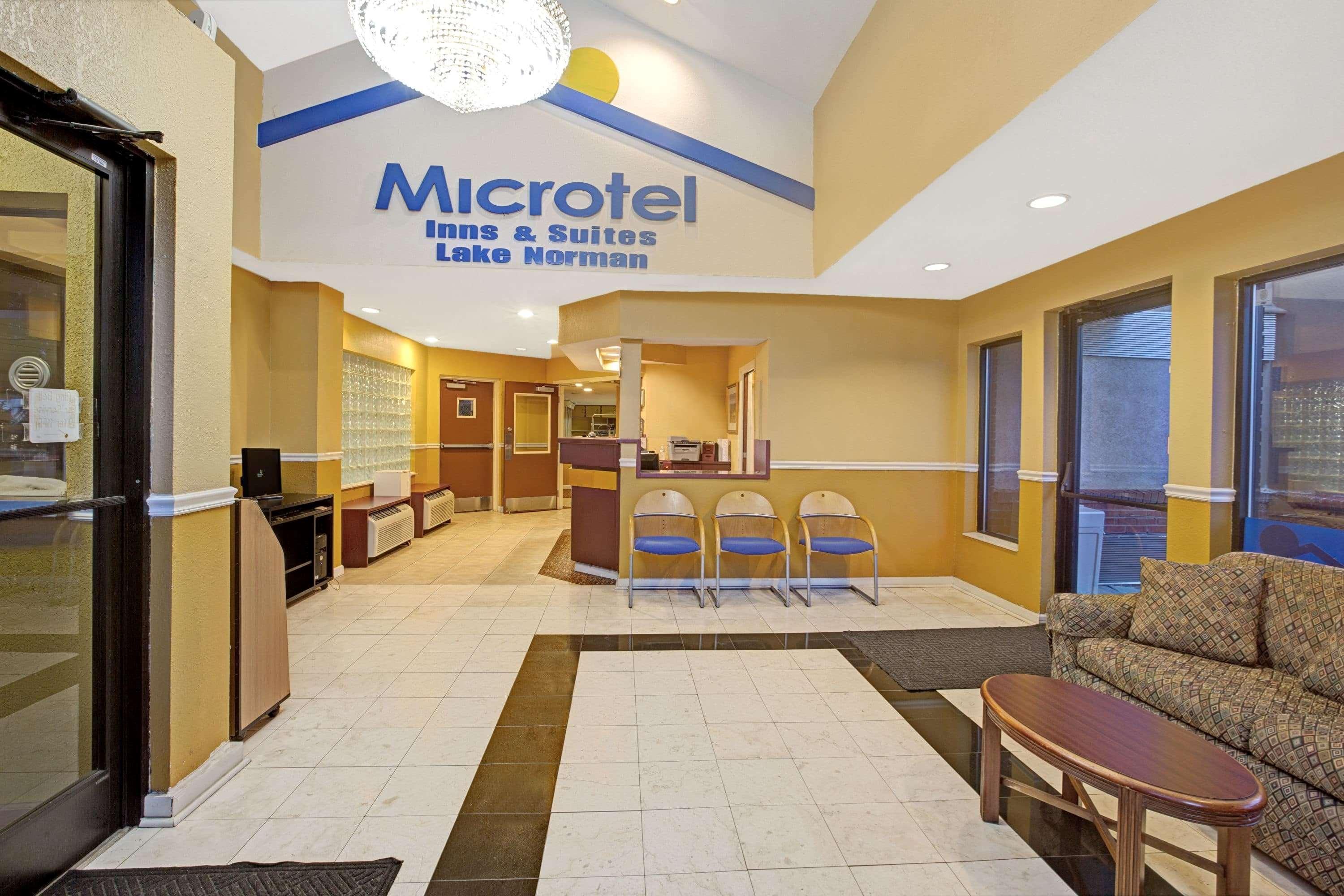 Microtel Inn By Wyndham Lake Norman Cornelius Exteriör bild