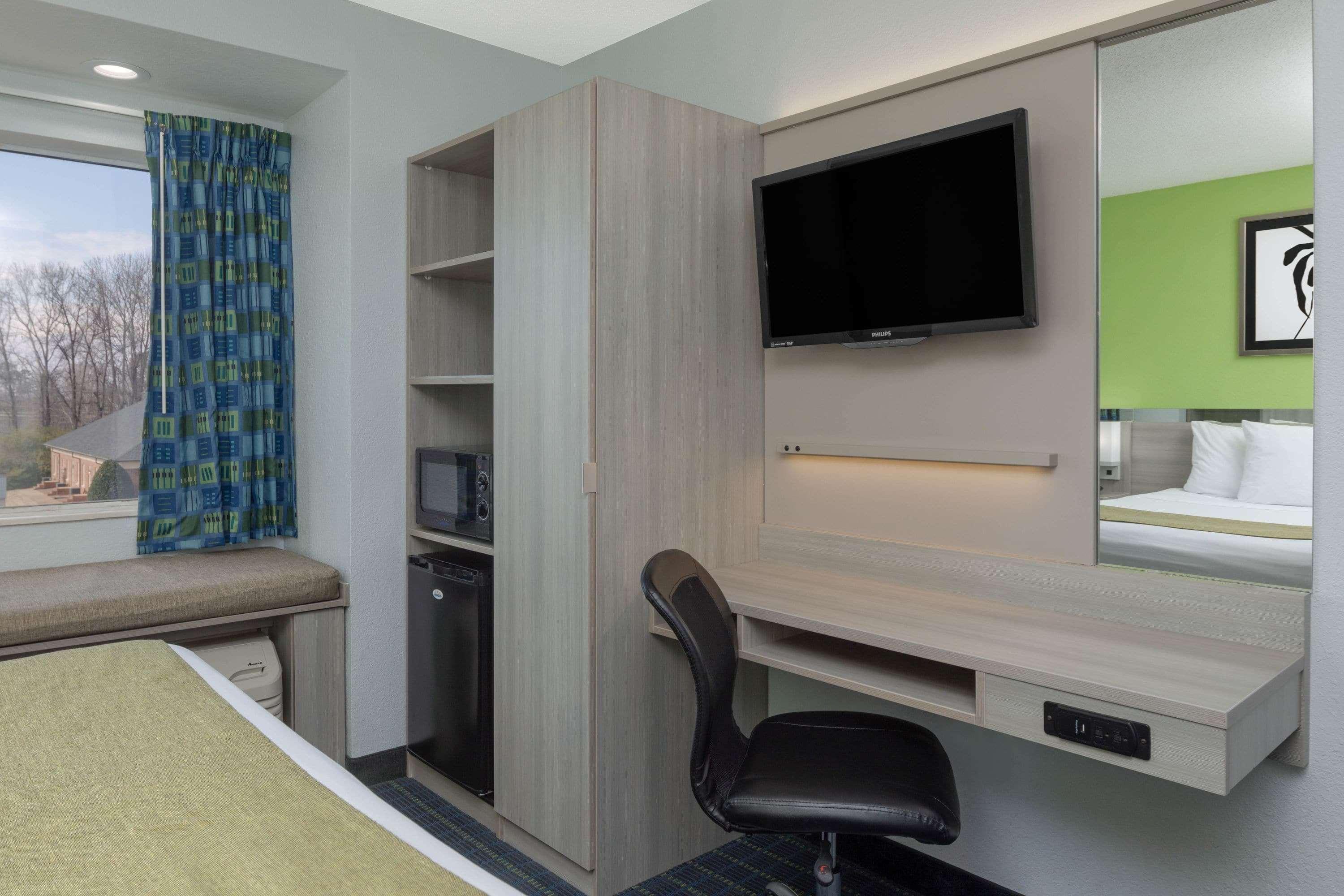 Microtel Inn By Wyndham Lake Norman Cornelius Exteriör bild
