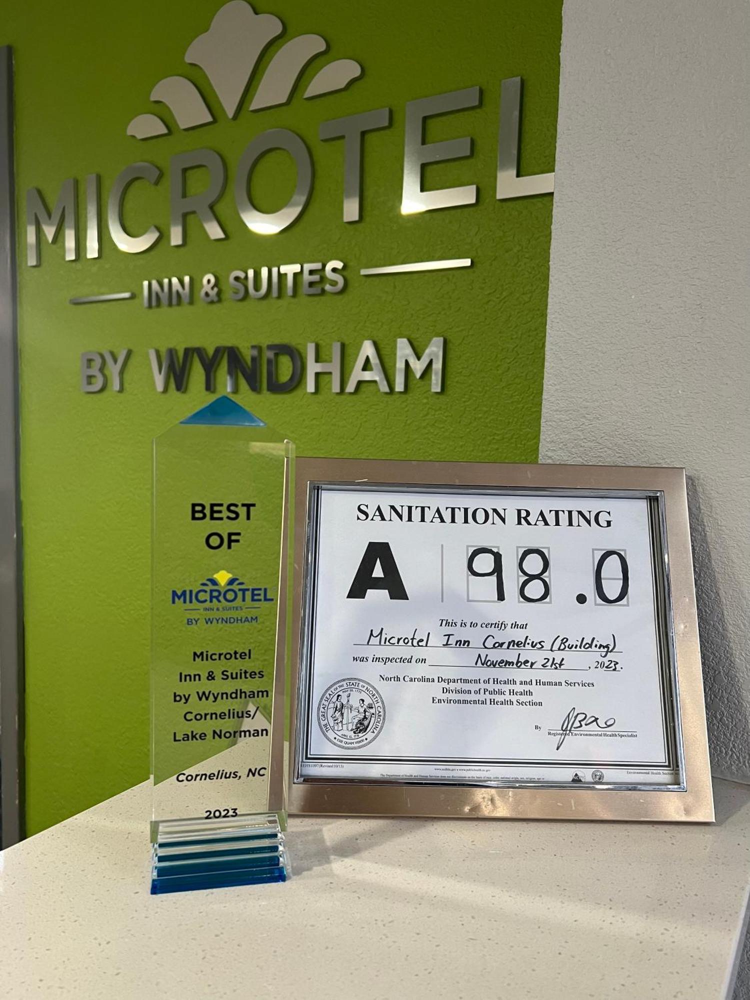 Microtel Inn By Wyndham Lake Norman Cornelius Exteriör bild
